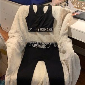 Gymshark Fit Set Size Small Black